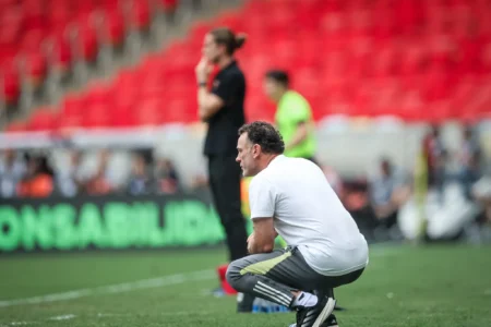 Milito acredita em vitória do Atlético-MG: "Confio plenamente nos meus jogadores"