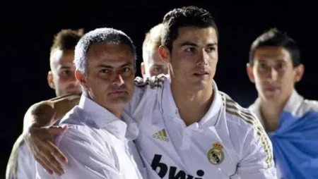 Mourinho quer Cristiano Ronaldo no Fenerbahçe, revela jornal turco