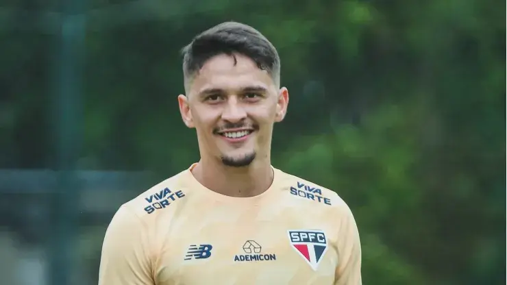 "Pablo Maia Antecipa Volta ao São Paulo: Férias Encurtadas"