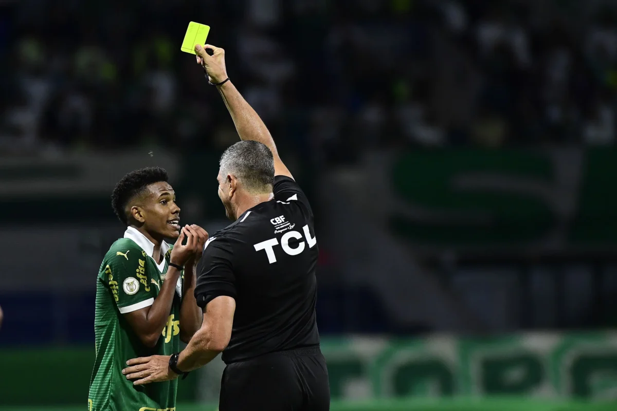 Palmeiras sem quatro jogadores importantes: suspensões para o confronto com o Bahia