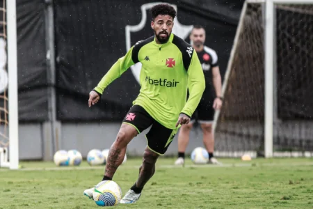 Paulinho não está relacionado para o jogo do Vasco contra o Internacional: o que aconteceu