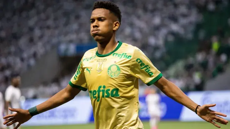 "Previsão de Atlético-GO x Palmeiras: Vidente revela chances de empate e surpresa no jogo"