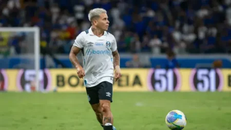 "Renato Portaluppi e Grêmio: Soteldo ameaça deixar o clube após conflito com o técnico"