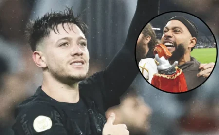 Rodrigo Garro impressiona Memphis Depay após Corinthians x Palmeiras no Brasileirão