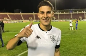 "Romildo Del Piage: O Chute Histórico que Levou o Botafogo à Final da Libertadores"