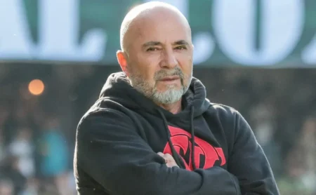 Título otimizado para SEO: "Sampaoli escolhe Gerson e Fabrício Bruno para sair do Flamengo e se juntar ao Rennes da França"