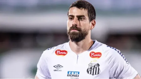 Santos FC: Luan Peres fala sobre Carille após demissão do técnico