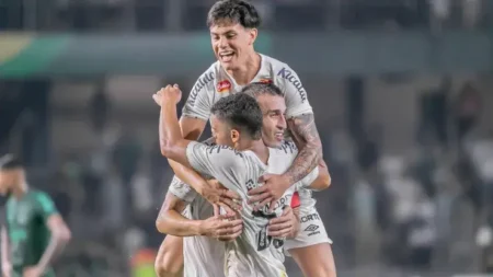 "Santos é Coroado Campeão da Série B após Novorizontino Perder Chances Cruciais"