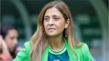 "Savério Orlandi Critica Leila Pereira por Erro em Negociação no Palmeiras: 'Pelo Volume...'"