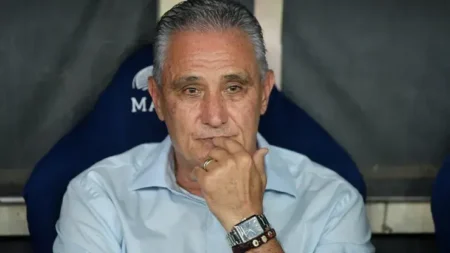 Tite Pode Contratar Juan Quintero do Santos ao Grêmio por R$ 250 Mil