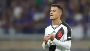 Vasco de Pedrinho não descarta a possibilidade de Coutinho e Payet permanecerem no clube em 2025