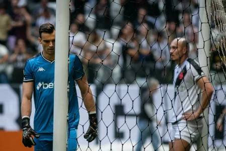 Vasco: defesa é o principal desafio na reta final da temporada.