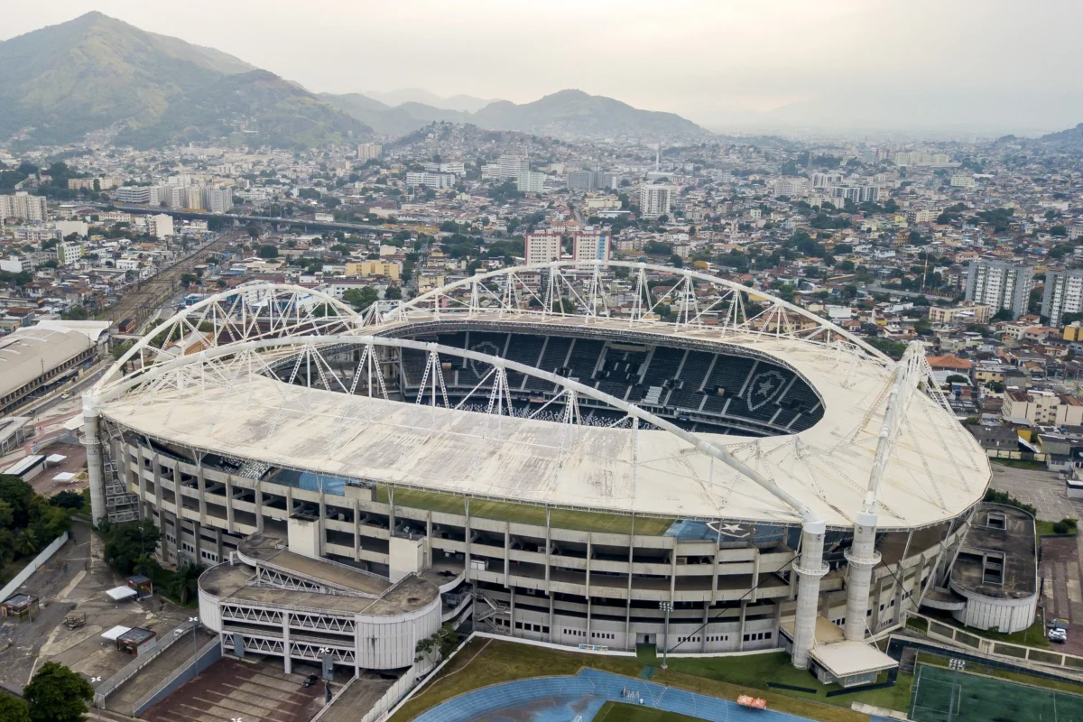 "Vasco durante reforma do São Januário: Entenda por que o Estádio Nilton Santos é o plano A"