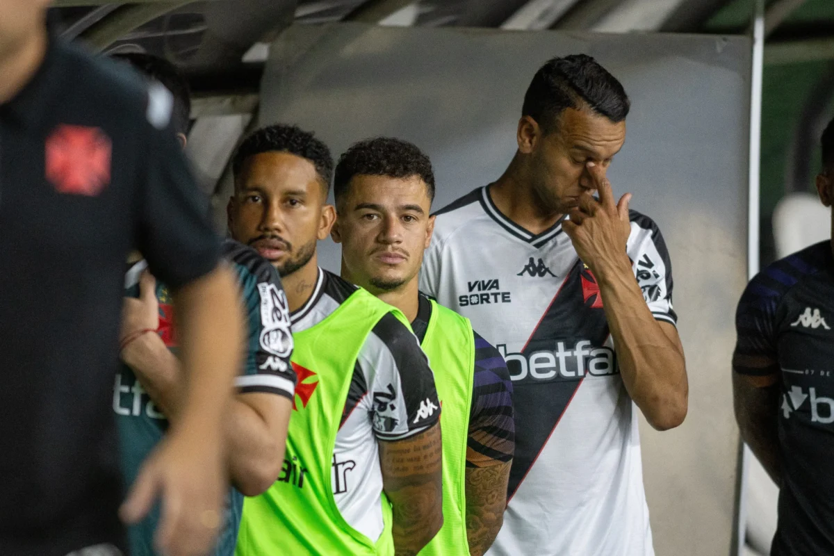 Vasco tem desempenho de rebaixado na reta final do Campeonato Brasileiro com apenas 2 vitórias em 12 jogos.