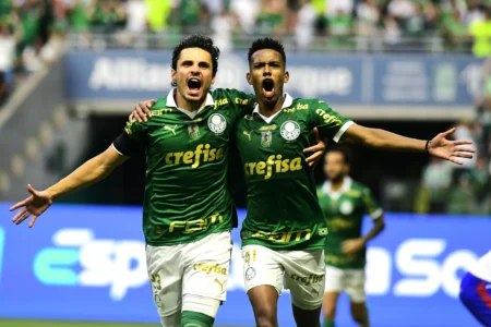 Veiga e Estêvão: A Dupla Decisiva do Palmeiras em Gols