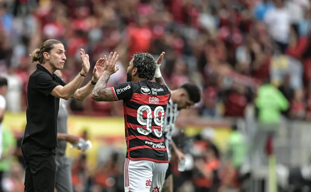 "Vidente Prevê Resultado do Atlético-MG x Flamengo: Time de Filipe Luís é Destaque"