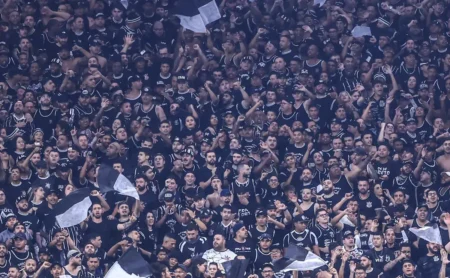 Vitória x Corinthians: Ingressos Esgotam, Mas Zona de Rebaixamento Ainda Preocupa.