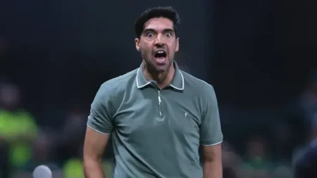 Abel Ferreira concede dois dias de folga ao Palmeiras após derrota para o Botafogo