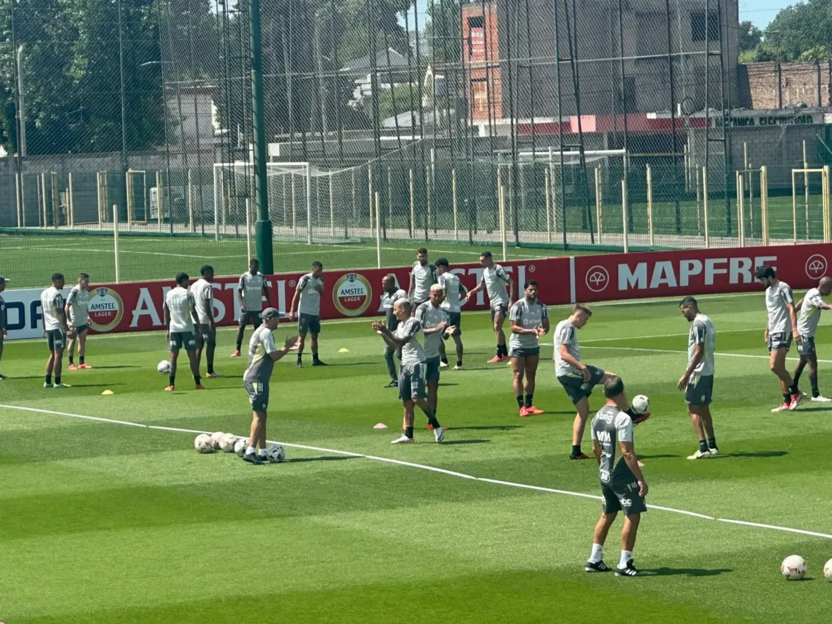 "Atlético-MG termina preparação com Arana e Scarpa: Galo entra em ritmo para a Libertadores"