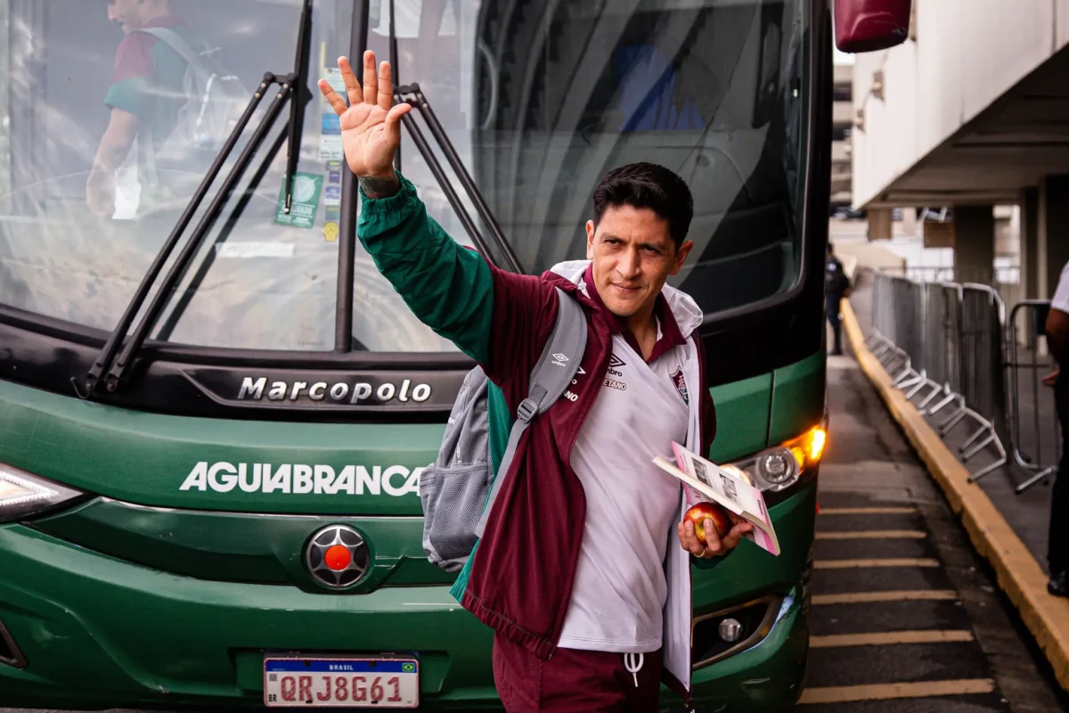 Atlético-PR x Fluminense: Antecipação da viagem prepara camisa tricolor para jogo-chave