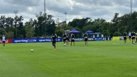 Botafogo se Prepara para a Final da Libertadores com Último Treino na Argentina