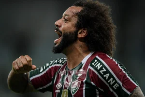 Candidato à Presidência revela interesse em Marcelo, ex-Fluminense, e Terans