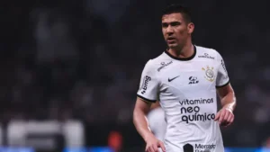 Corinthians espera fim do embargo FIFA para avançar com Balbuena.