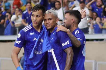 Cruzeiro Renova Astral e Faz Pazes com a Torcida Antes da "Opção Assunção"