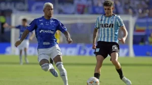 Cruzeiro Sofre Punição e Perde Copa Sul-Americana para o Racing com Primeiro Tempo Desastroso