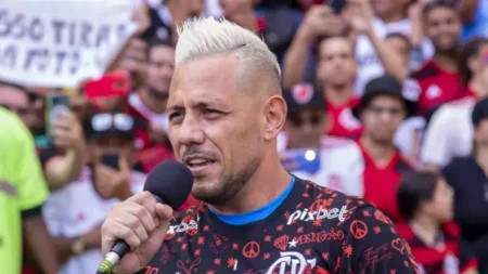 Diego Alves, ex-Flamengo, anuncia nova etapa após 1 ano e 7 meses sem equipe