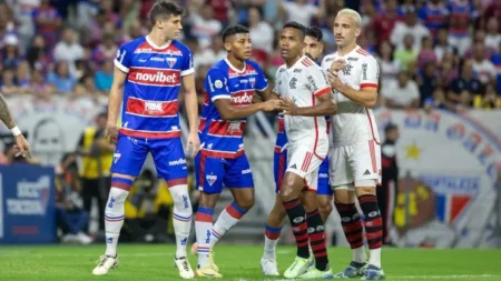 Erick Pulgar é expulso e Flamengo empatia com Fortaleza sem gols, detalhes do jogo.