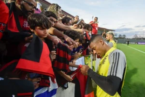 "Flamengo confirma pré-temporada nos EUA: São Paulo será adversário no Inter Miami"