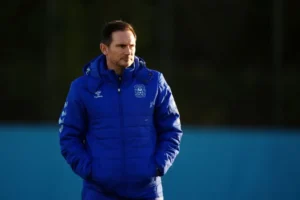 "Frank Lampard é o novo treinador do Chelsea"