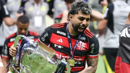 "Gabigol Renova Contrato com Flamengo por 3 Anos com Salário de R$ 2,5 Milhões ao Mês"