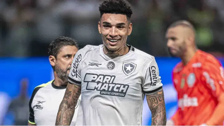 "Igor Jesus reage à provocação após vitória do Botafogo sobre o Palmeiras: 'Pipoca do torcedor'"