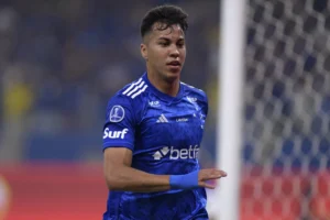 Kaio Jorge está fora do campo: Cruzeiro enfrenta Grêmio sem o atacante