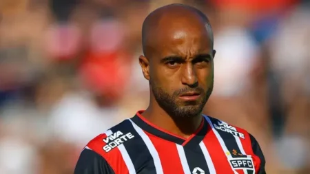 Lucas Moura alerta sobre grave problema no São Paulo e sugere contratação de alguém para 2025: "A gente não pode..."