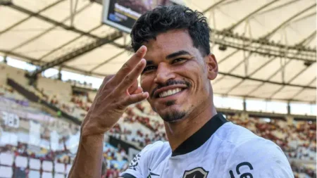 Negociação de Troca: John Textor Oferece Jogadores do Botafogo, Inclusive Danilo Barbosa, em Troca de Jair, do Santos