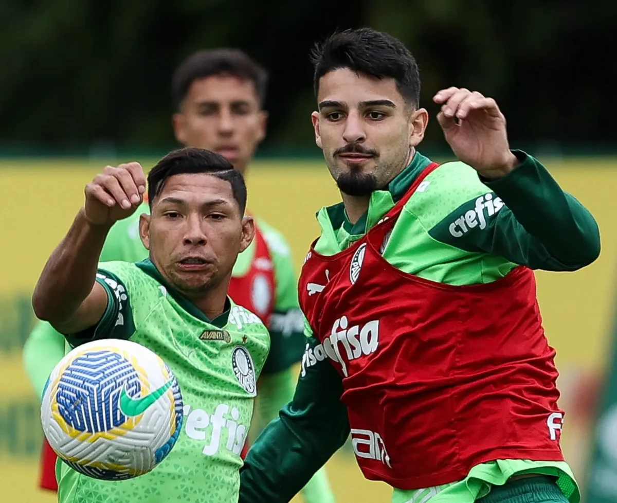 "Palmeiras busca soluções para a seca de gols dos centroavantes"