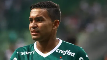 "Palmeiras e Cruzeiro vivem crise: Dudu e Leila Pereira em tensão, Mattos espera decisão"