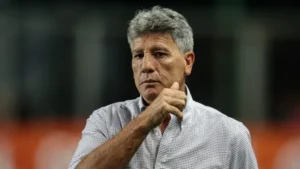 Renato Gaúcho ganha força no Santos após Grêmio se aproximar de Hernán Crespo: O futuro do técnico no Peixe.