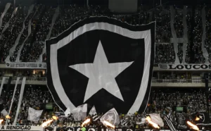 Torcedores do Botafogo fazem bandeirada em Buenos Aires antes da final da Copa Libertadores