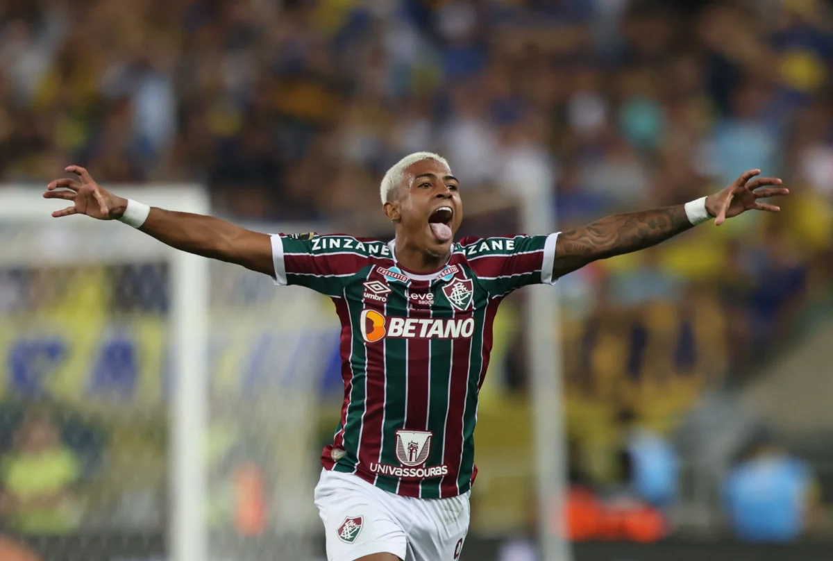 "Torcedores do Fluminense revelam por que perderam o gol de John Kennedy: profecia, socorro e até ajuda de Pelé"