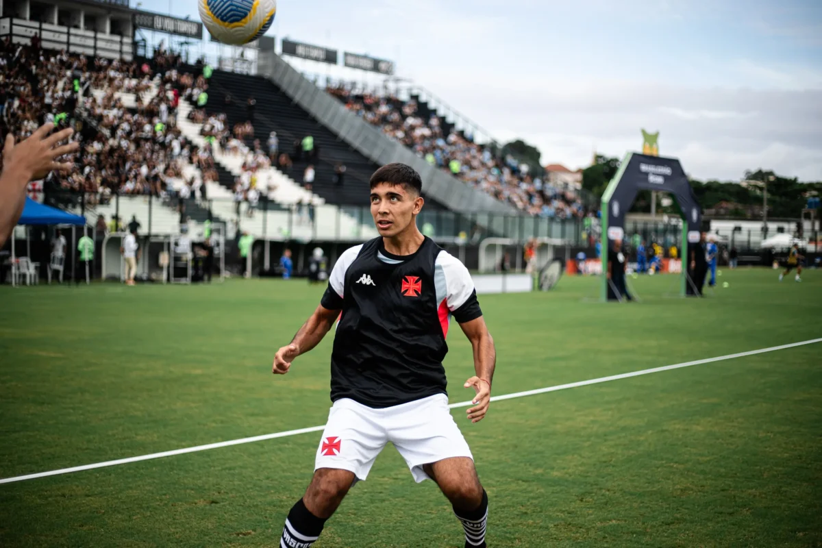 Vasco admite apoio a Sforza, mas não confirma futuro de Rodato