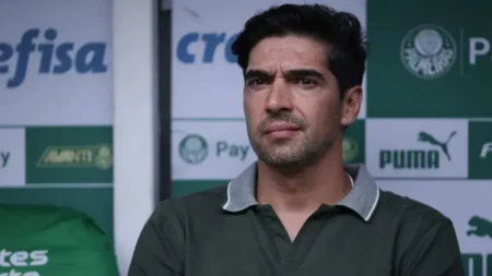 Abel Ferreira, Sendo Sondado pelo Sporting, Manda Aviso de Intenção ao Palmeiras