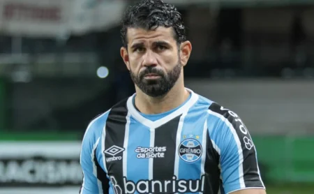 Após Tiquinho, Cano e Gabriel Barbosa, Santos busca centroavante: Diego Costa é um dos nomes em pauta.