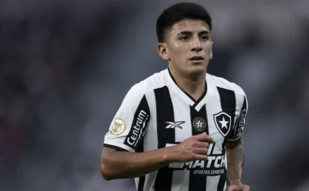 Botafogo e Almada: Caminho aberto para empréstimo de outro campeão da Libertadores