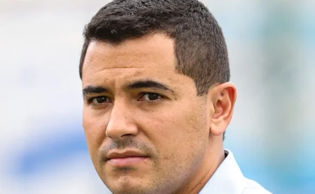 Clube Carioca Santos faz oferta de contrato até 2026 para Reinaldo, lateral-direito ex-Grêmio