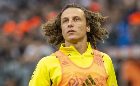 "David Luiz encerra sua carreira e confirma uma última temporada no Flamengo"