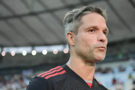 "Diego Ribas Aceita Convite do Flamengo: Novo Papel no Clube"